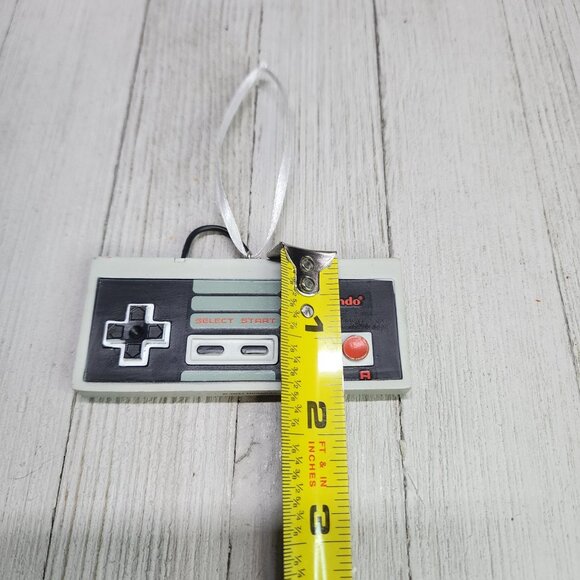 Hallmark Christmas Ornament Nintendo NES Controller 2021 Holiday - Picture 6 of 7
